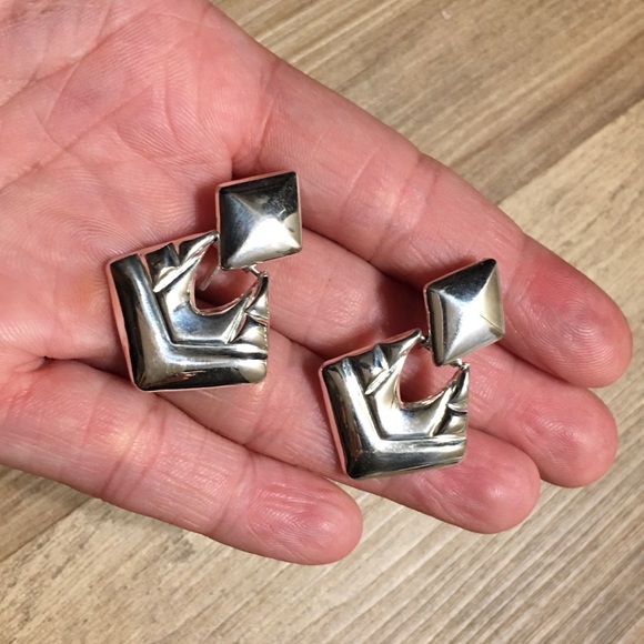 Vintage .925 Sterling Silver Geometrical Earrings - Picture 3 of 7